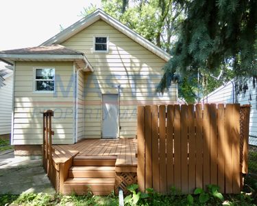 229 Van Buren Ave, Oregon, OH, 43616