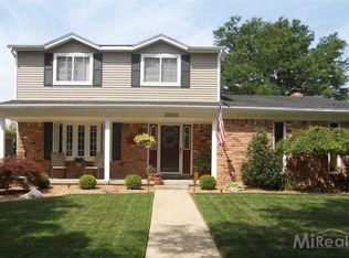 39381 Ledgate Dr, Sterling Heights, MI 48310