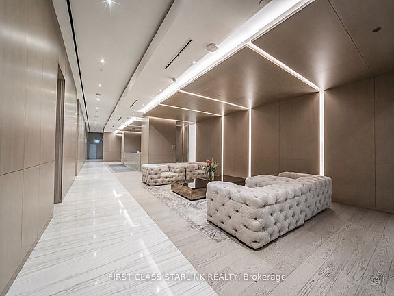 4th image of 100 Harbour St #2801