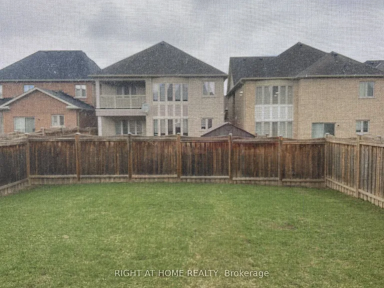 13 Templar St — Photo 2