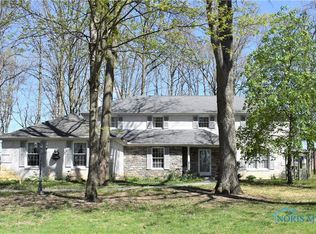 2420 Foxwood Dr, Findlay, OH 45840