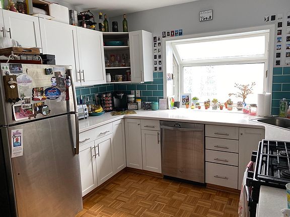 4th image of 214 Norwalk Ave #2