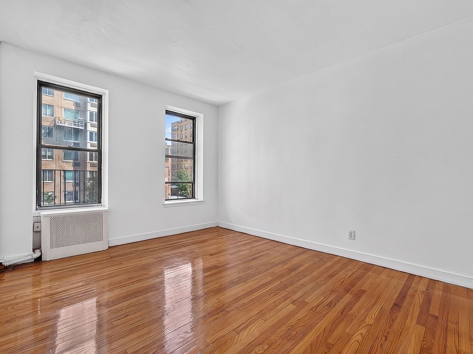 1st image of 969 1st Ave APT 4S