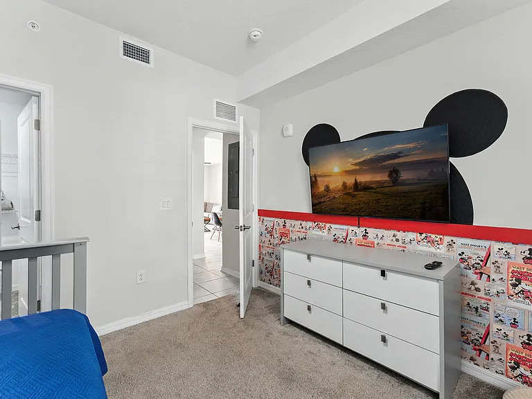 Paradox Cir — Photo 24