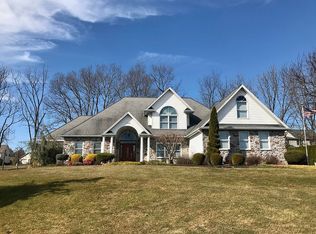 1335 Carriage House Rd, Middletown, PA 17057