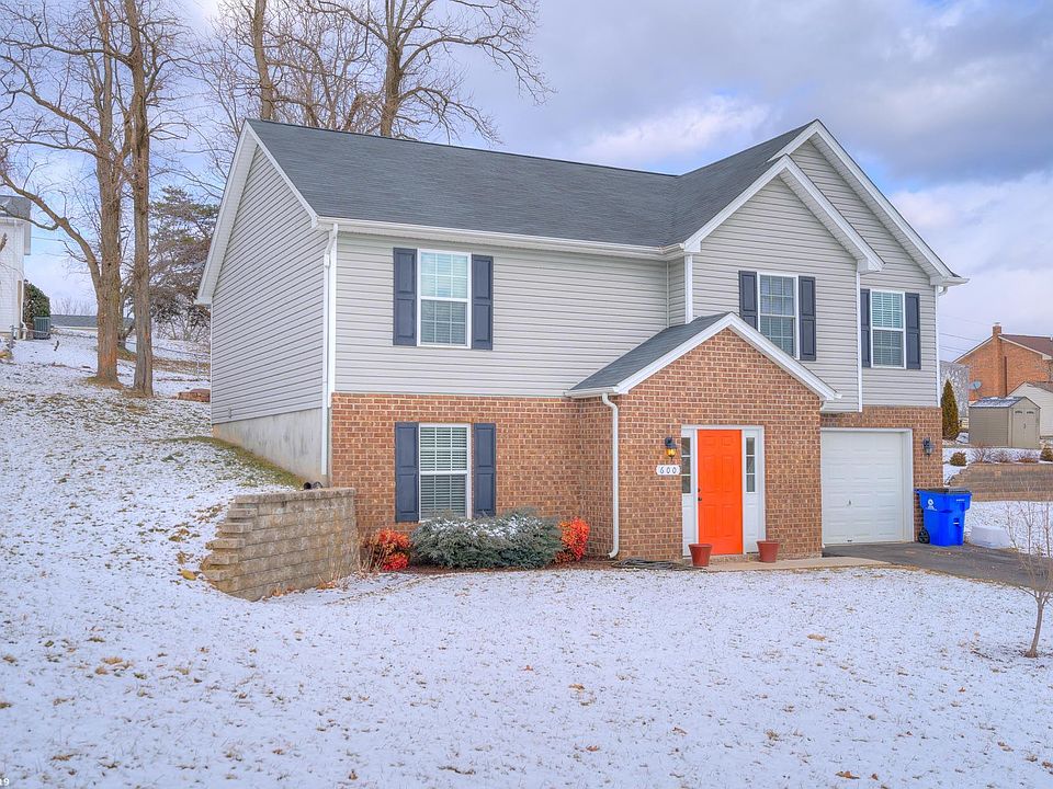 1st image of 600 Keystone Dr