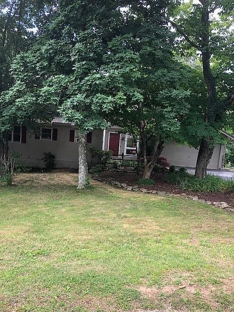 1st image of 370 Snead Dr