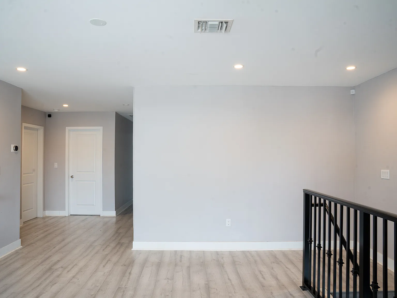 3 bed, 1500 sqft, $2,890 — Photo 4