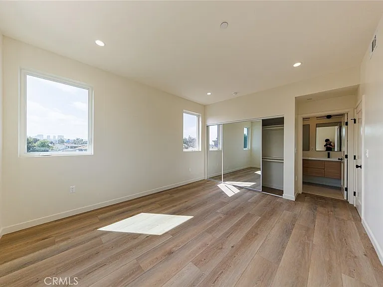 5933 Comey Ave #1 — Photo 32