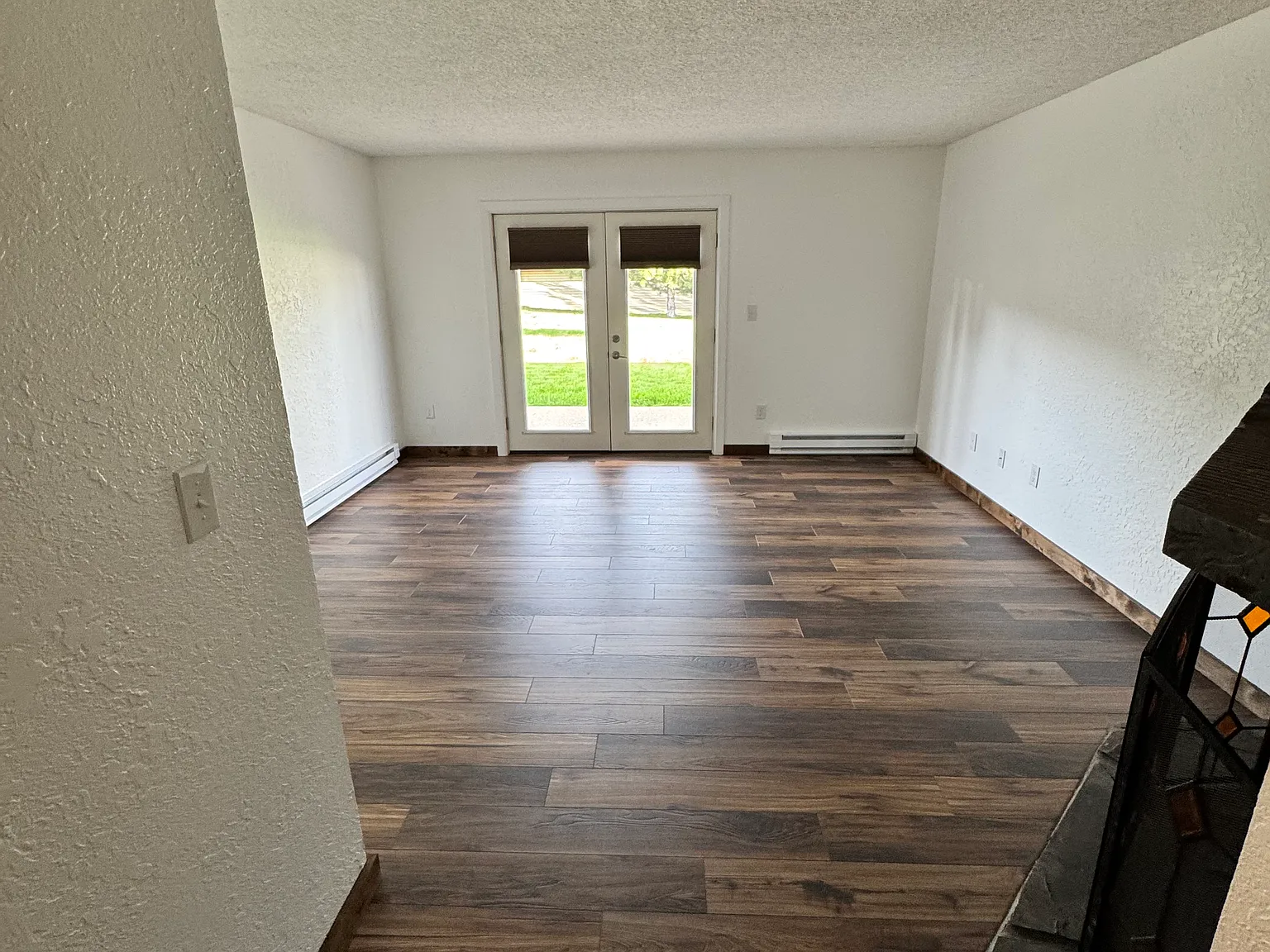 2 bed, 1040 sqft, $1,450 — Photo 2