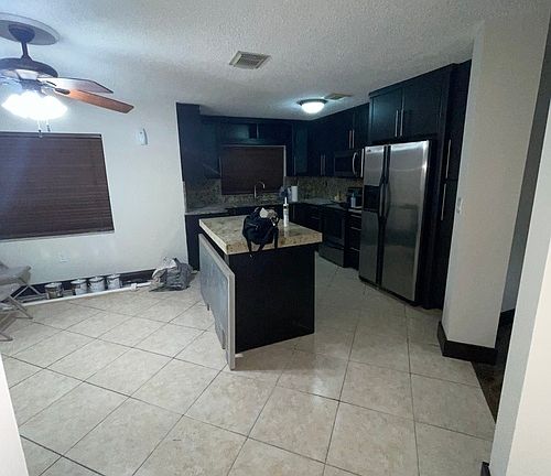 5th image of 1115 NW 126th Pl