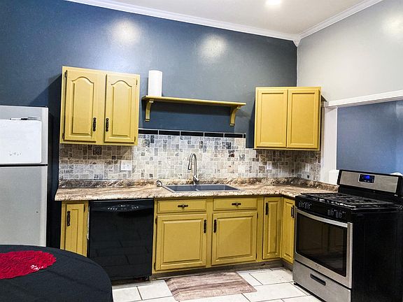 4th image of 1212 N Carver St Unit 12