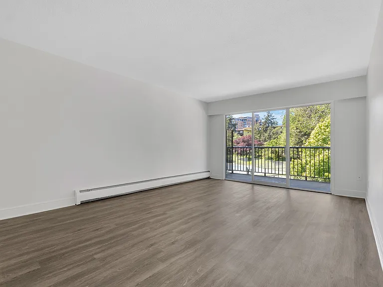 707 Esquimalt Rd — Photo 16