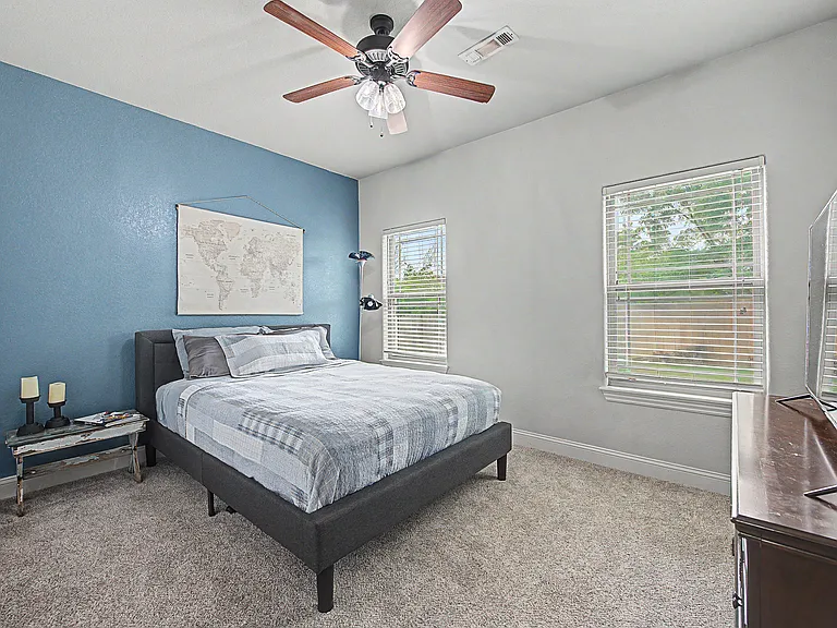 1202 Birkshire Cir — Photo 13
