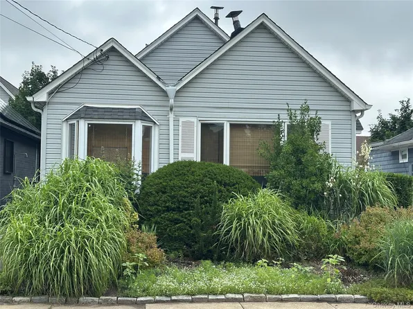 132 Coronado St, Atlantic Beach, NY 11509