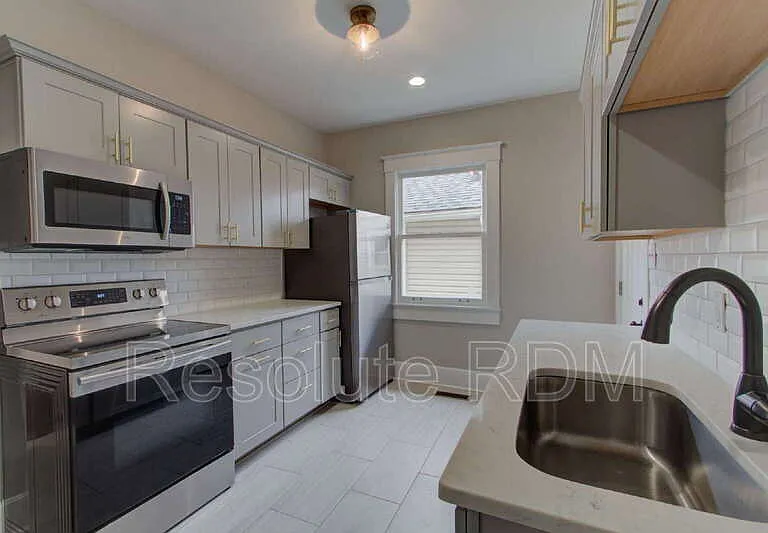 1313 Ringgold Ave — Photo 16