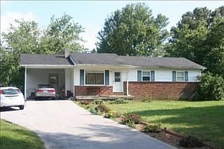 1st image of 131 Lee Dr
