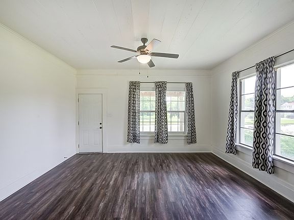 2nd image of 510 Stilwell Blvd