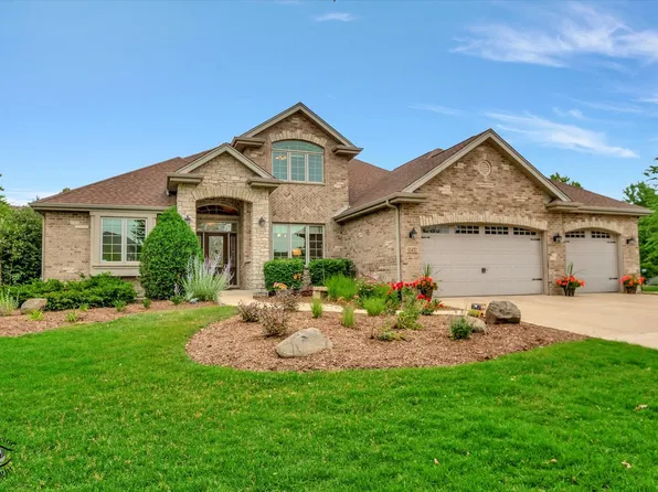 12432 Chiszar Dr, Mokena, IL 60448