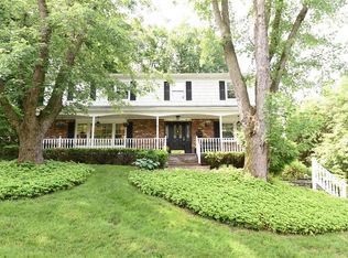 6 Will Rogers Ln, Nanuet, NY 10954