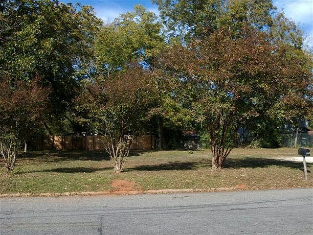 1st image of 640 Spencer Ave