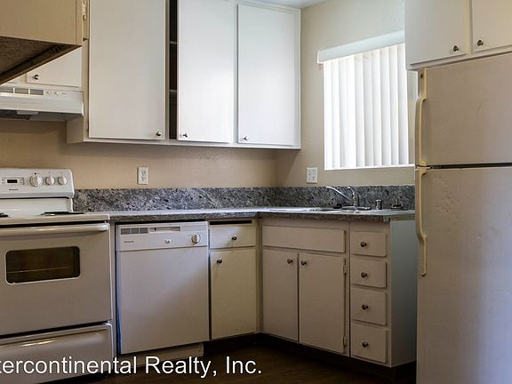 4th image of 10842 Del Norte St APT 14