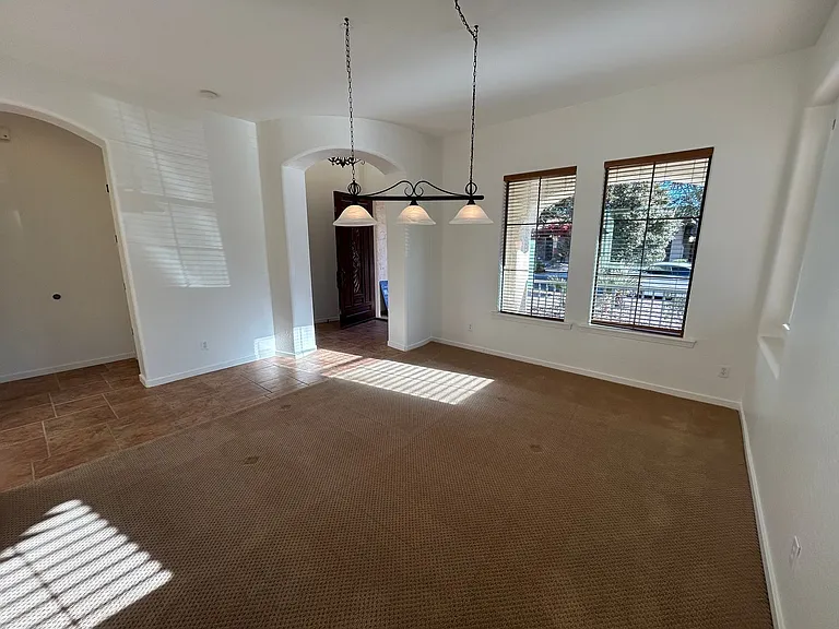 831 W Sycamore Ct — Photo 27