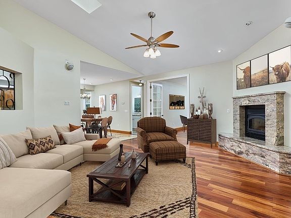 3rd image of 3349 El Pinole Way