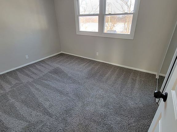 2nd image of 3410 Heatherton Dr APT 3