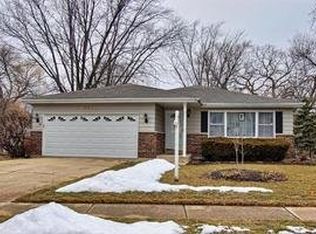 1192 Fairwood Dr, Elgin, IL 60123