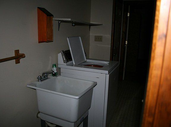 4th image of 517 Crest Ln