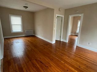 41 Rogers St, Branford, CT 06405