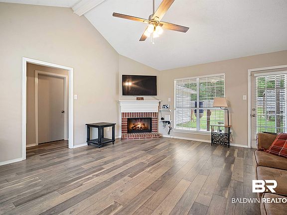 4th image of 1558 Homestead Dr
