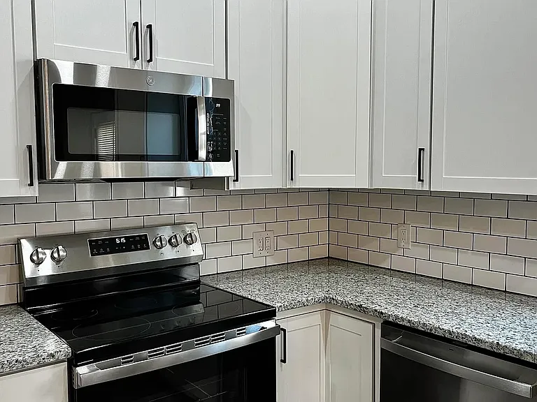 1236 Hermes Ave — Photo 5