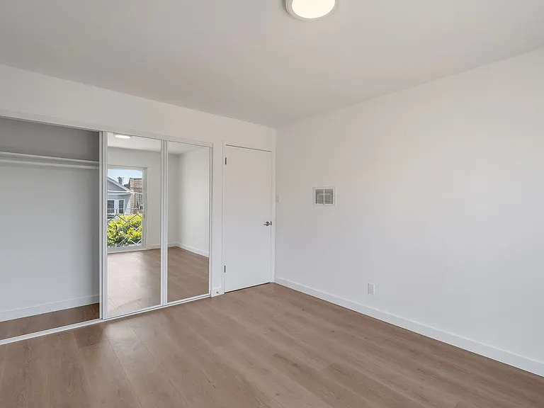 420 7th Avenue — Photo 21