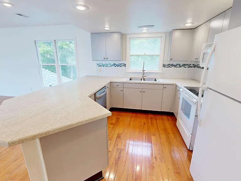 146 Baycliff Trl — Photo 15
