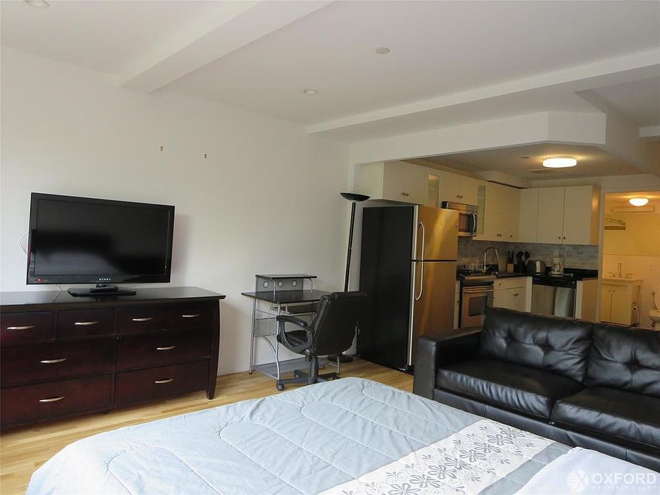 1st image of 533 12th St #3B