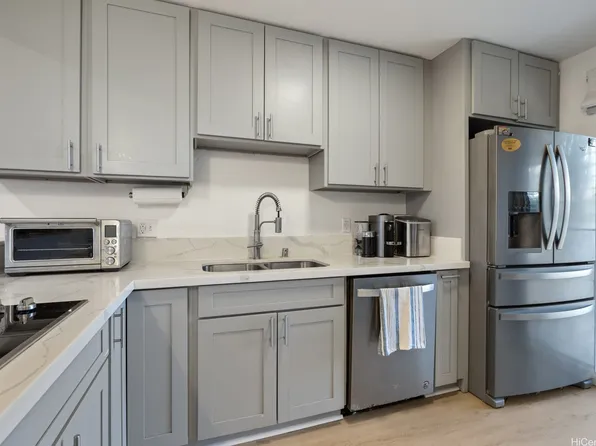 92-1064 Palahia St APT 9, Kapolei, HI 96707