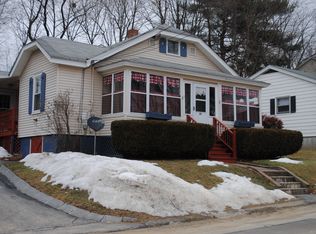 27 Pleasant St, Pembroke, NH 03275