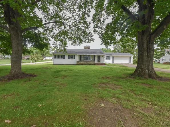 23 Arcadia Dr, Middletown, OH 45042
