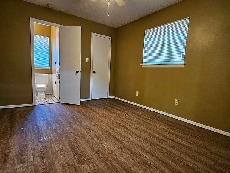 1428 Princeton Cir — Photo 18