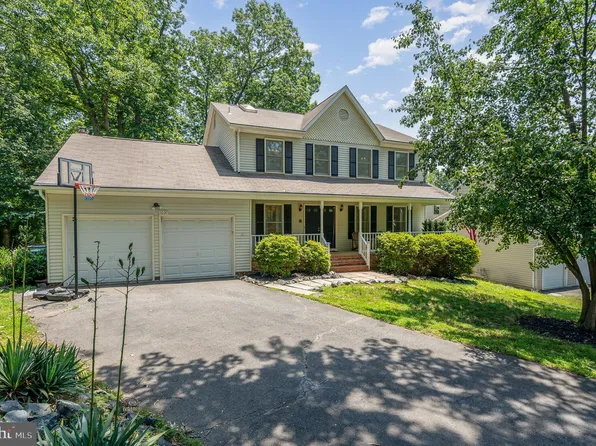 1031 Harbour Dr, Stafford, VA 22554