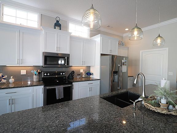 3rd image of 65 Grassland Cir