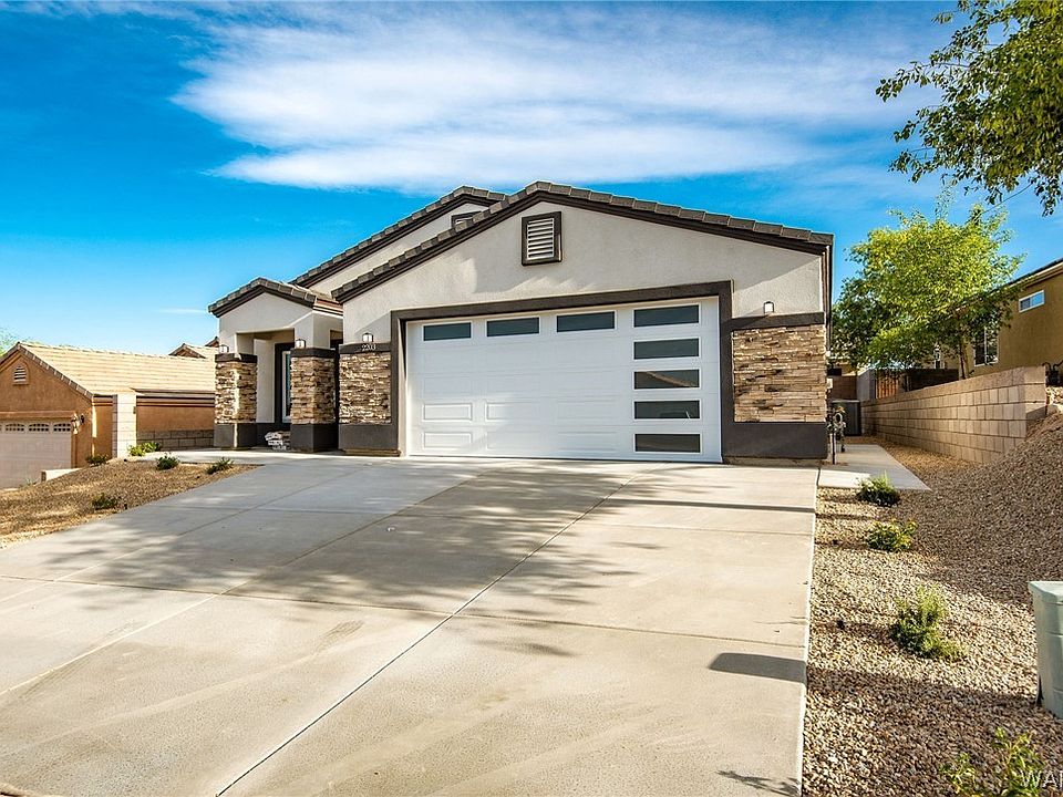 1st image of 2203 Sierra Santiago Drive