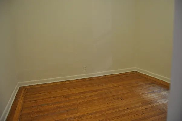 Rented by Sky Management | media 18