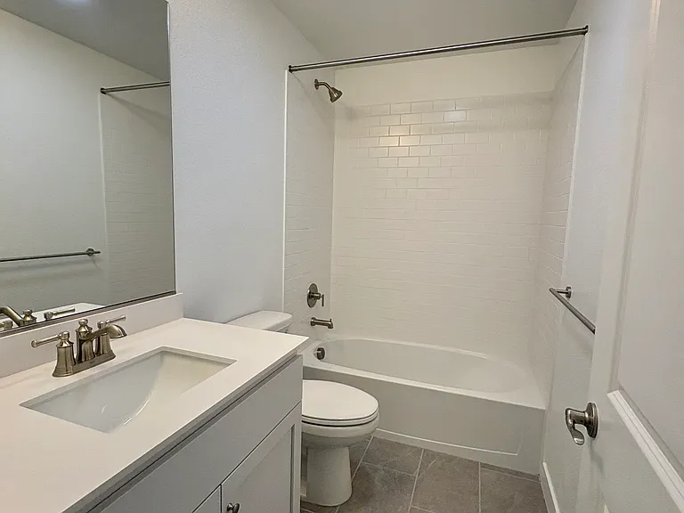 15904 Bandon Ln — Photo 24