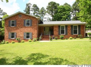 2220 Kingswood Rd, Fayetteville, NC 28303