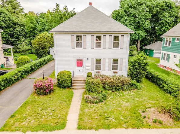 17 Worcester Ave, Turners Falls, MA 01376