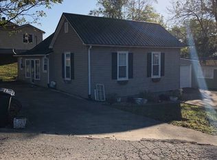 110 Lewis Ct, Greensburg, KY 42743