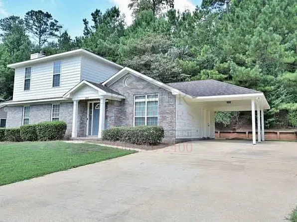 6323 Charter Oaks Cir, Columbus, GA 31909
